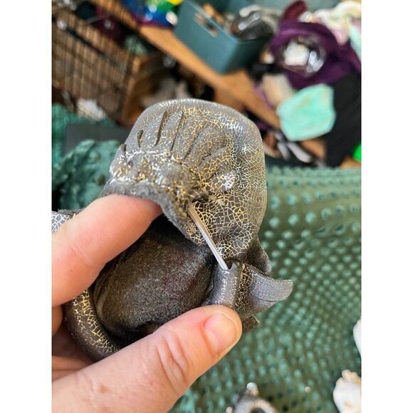 Freshly Picked Moccasins Size 2 1/2 2.5 dark pewter grey metallic shoes - Picture 4 of 4